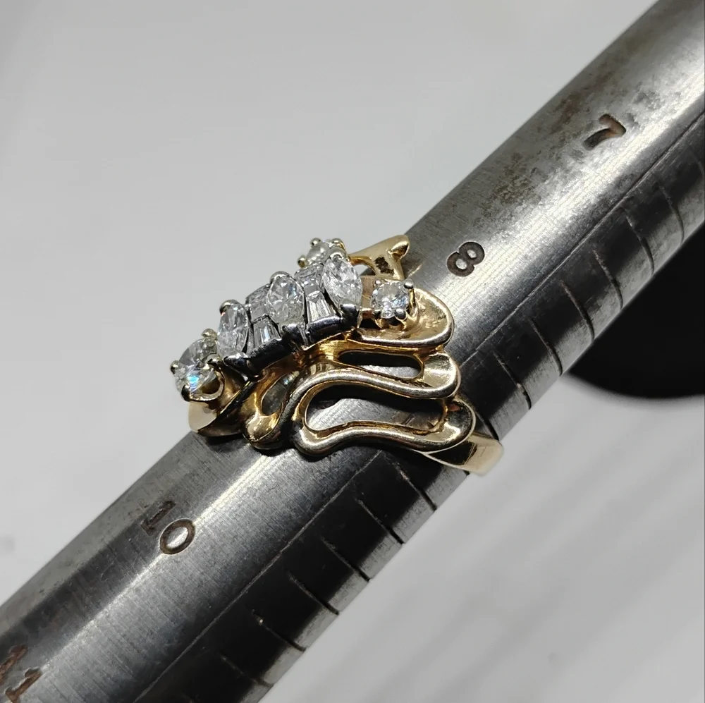 Ladies Statement Ring - Picture 5 of 6